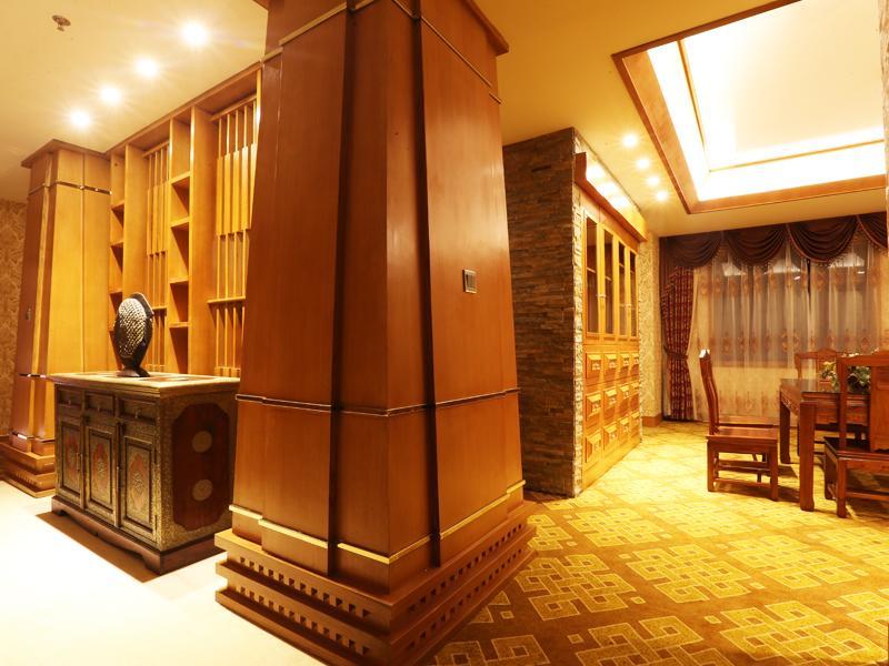Balagezong Tibetan Ecological Hotel Shangri-La Exterior photo