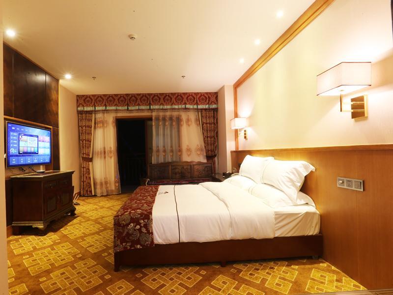 Balagezong Tibetan Ecological Hotel Shangri-La Exterior photo