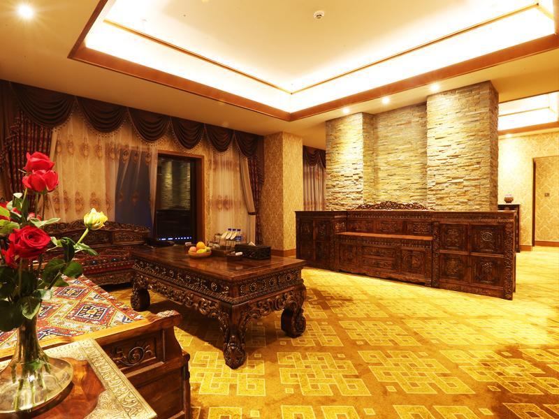 Balagezong Tibetan Ecological Hotel Shangri-La Exterior photo
