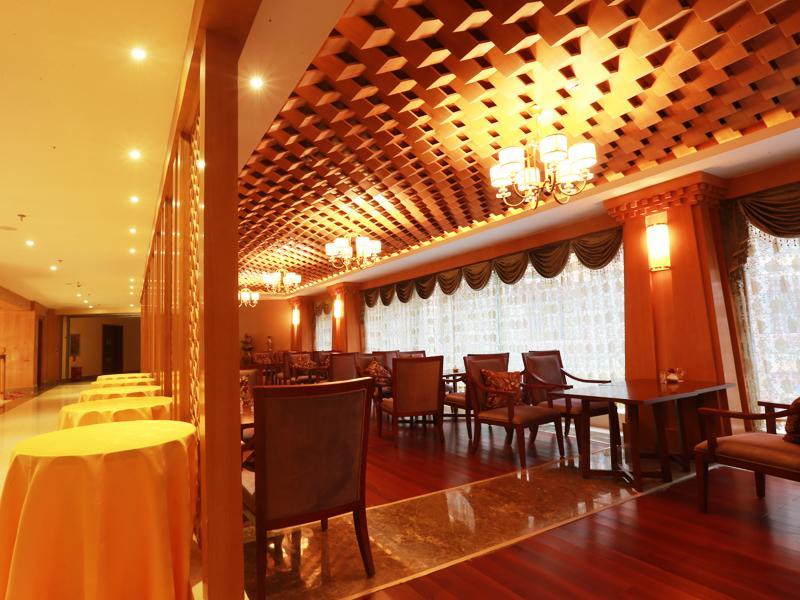 Balagezong Tibetan Ecological Hotel Shangri-La Exterior photo